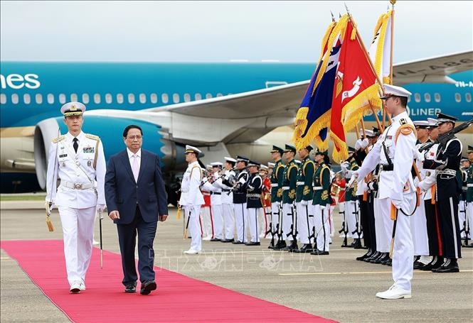 Ceremonia oficial de bienvenida al primer ministro Pham Minh Chinh en Seúl