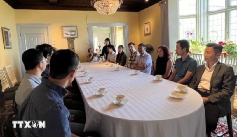 Creación de la Asociación de expertos vietnamitas en ciencia y tecnología en Suecia