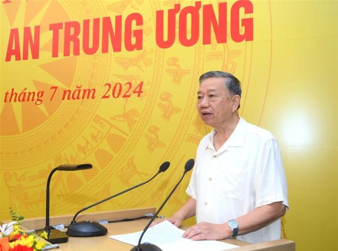 Altos dirigentes asisten a conferencia del Comité del Partido Comunista en el sector de Seguridad Pública