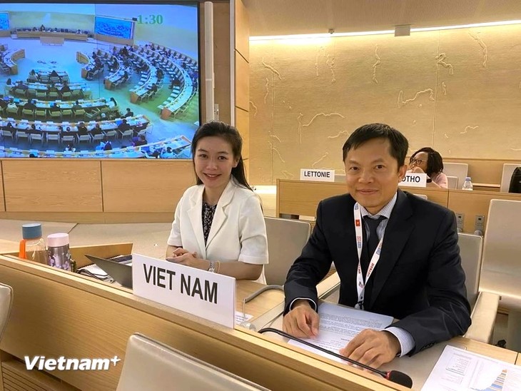 Vietnam comprometido a garantizar acceso equitativo de ciudadanía a tecnología digital