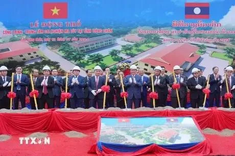 Vietnam ayuda a Laos a construir centro de tratamiento de drogodependientes
