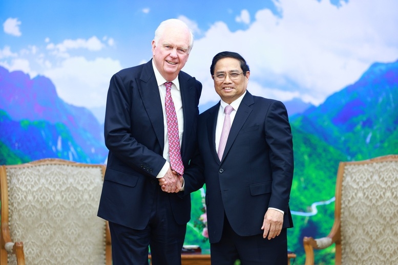 Primer Ministro recibe a expertos de la Universidad Fulbright de Vietnam