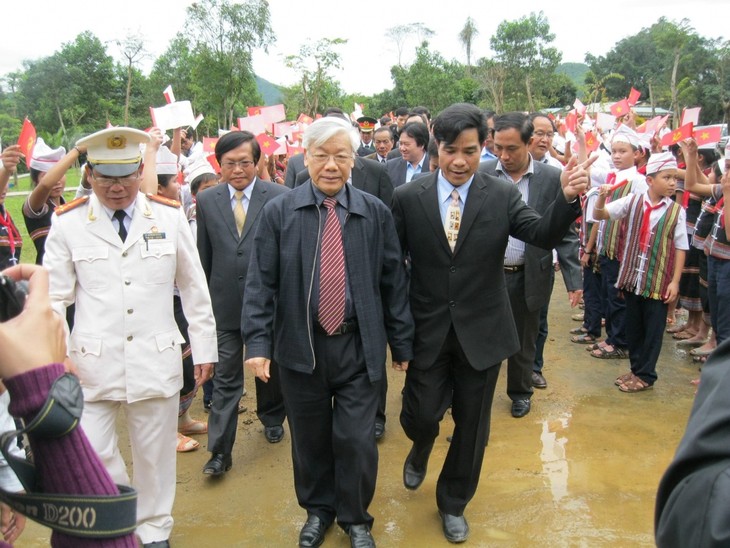 Profunda impresión de compatriotas de la región central sobre el Secretario General Nguyen Phu Trong
