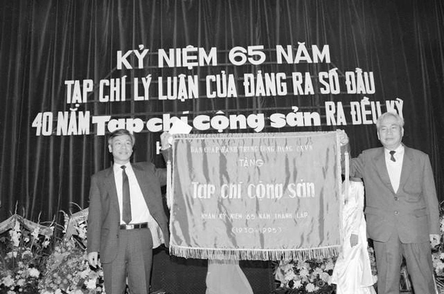 Especial afecto del secretario general del PCV, Nguyen Phu Trong, a la prensa revolucionaria de Vietnam