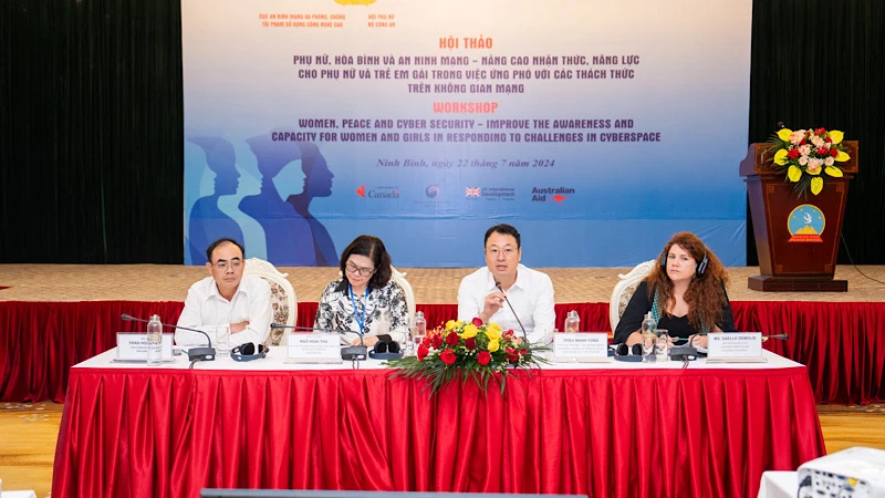 Ninh Binh enseña a mujeres y niñas cómo afrontar los desafíos del ciberespacio