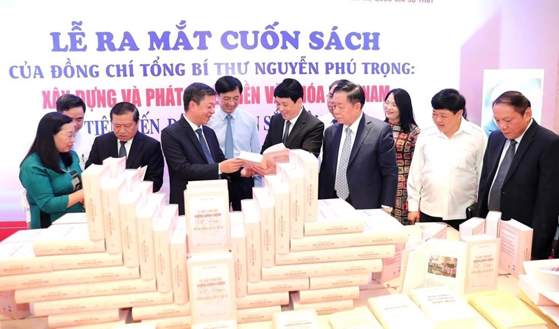 Teoría del socialismo y el camino hacia el socialismo en Vietnam a través de las obras de Nguyen Phu Trong