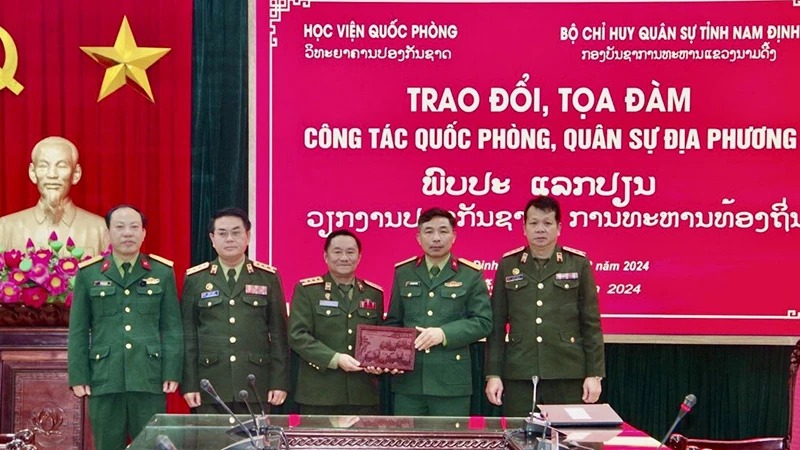 Impulso a la cooperación en defensa con Laos