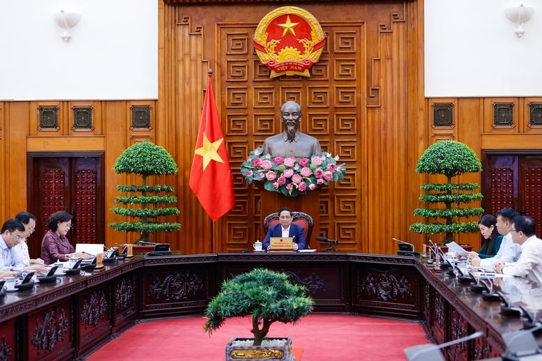 El primer ministro preside la reunión ordinaria sobre política monetaria