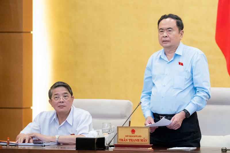 Clausura sesión temática del Comité Permanente del Parlamento sobre elaboración de leyes