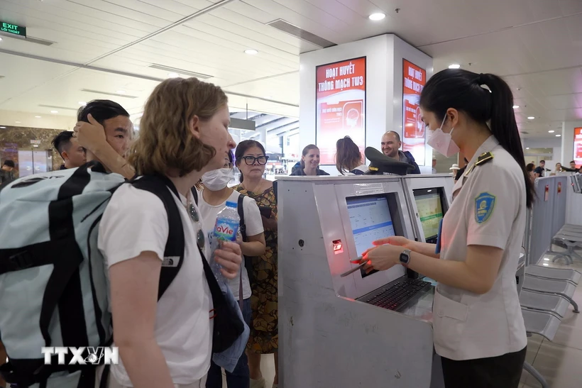 El Ministerio de Asuntos Exteriores de Vietnam rechaza las informaciones sobre la prohibición de entrada a turistas británicos