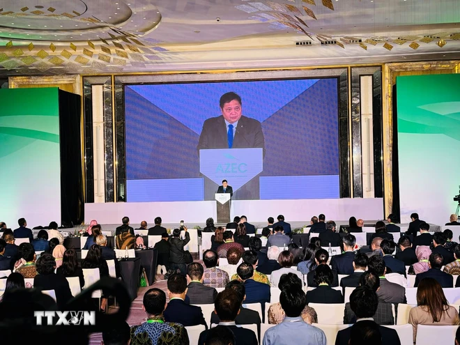 Vietnam impulsa proyectos de descarbonización en la Conferencia Ministerial de la AZEC en Yakarta