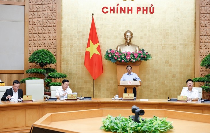 Gobierno de Vietnam efectúa reunión sobre elaboración de leyes en agosto
