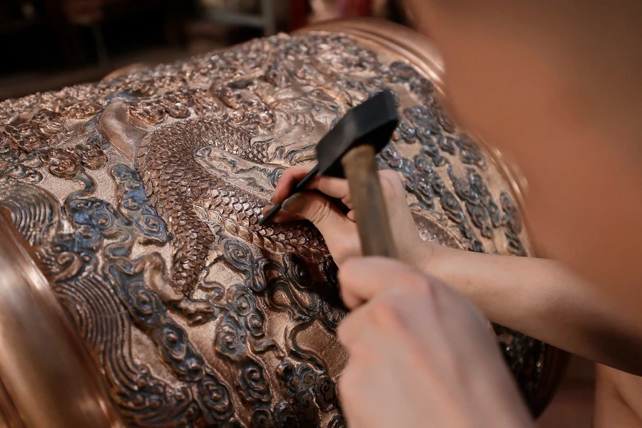 Pueblo artesanal de fundición de bronce tradicional de Ngu Xa de Thang Long - Hanoi