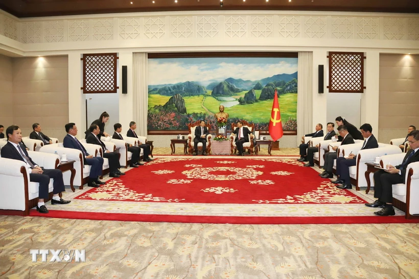 Las máximas autoridades de Laos aprecian los resultados de la cooperación entre los Ministerios de Seguridad Pública de Vietnam y Laos