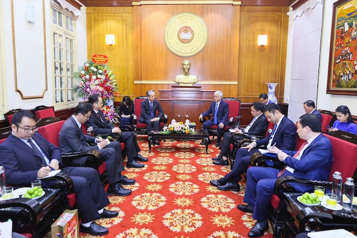 Presidente del Frente de la Patria de Vietnam recibe al saliente embajdor chino