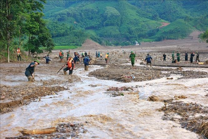 Asistencia de emergencia de 150 000 millones de dong para Lao Cai tras el tifón Yagi