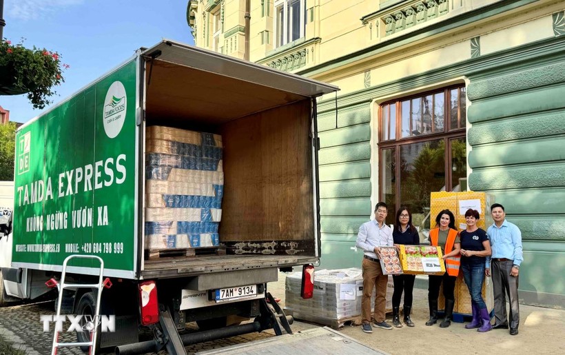 Vietnamitas en la República Checa unidos para apoyar a compatriotas afectados por inundaciones