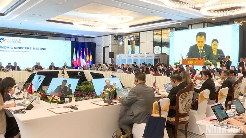 La ASEAN reafirma su visión económica en la 56 ª Reunión de Ministros
