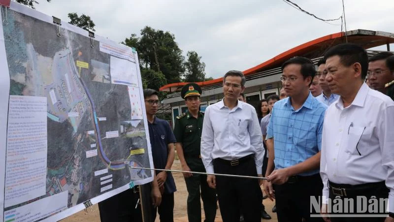 Revisan proyecto piloto de puerta fronteriza inteligente en provincia vietnamita