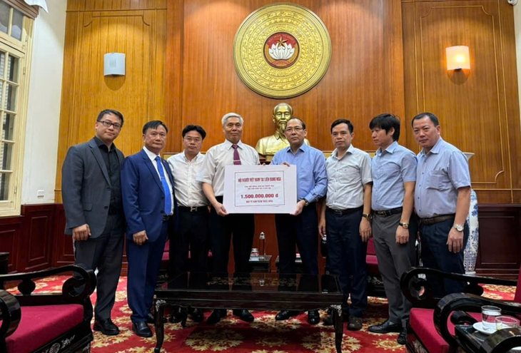 La comunidad vietnamita en Rusia proporciona asistencia a los afectados por tormentas e inundaciones en Vietnam