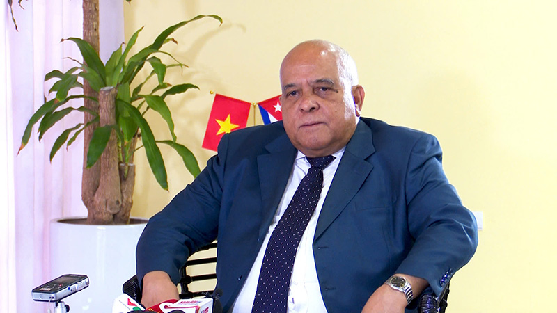 Fortalecimiento de las relaciones tradicionales y especiales entre Vietnam y Cuba