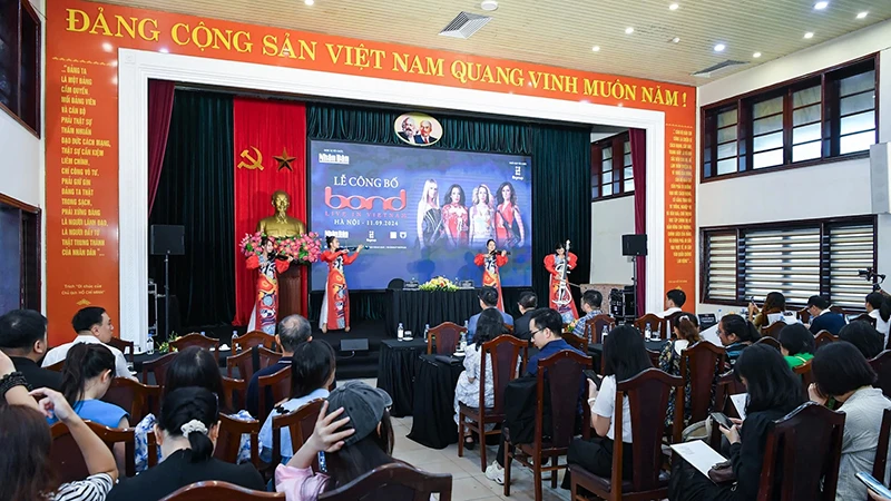 El mundialmente famoso cuarteto de cuerda BOND brindará al público vietnamita una noche de música de primer nivel