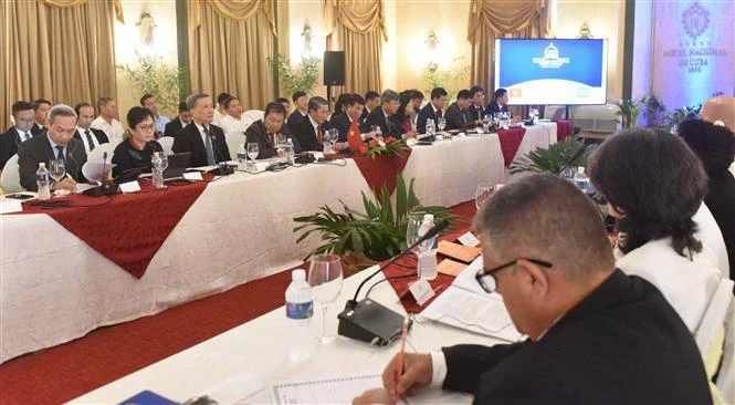 Vietnam y Cuba fortalecen cooperación parlamentaria