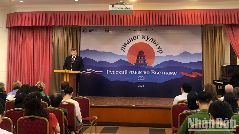 La semana El idioma ruso en Vietnam Diálogo entre culturas se extiende a varias ciudades