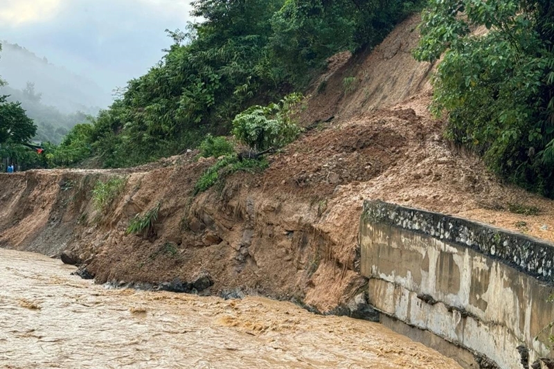Intensas lluvias causan inundaciones en Nghe An