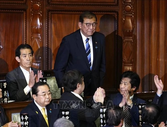 Líderes vietnamitas felicitan al nuevo Primer Ministro de Japón