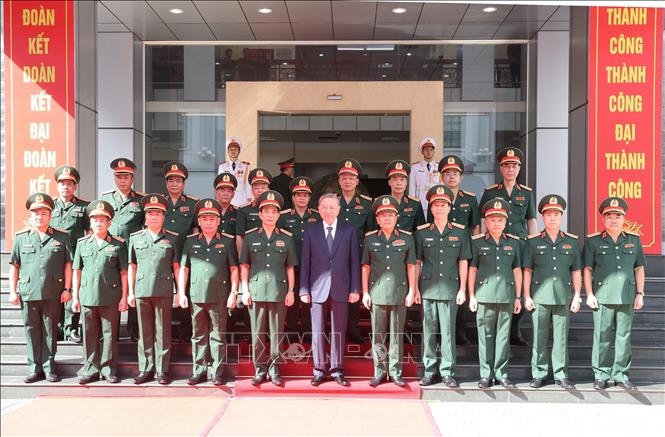 La Inteligencia de Defensa continuará escribiendo su heroica historia, afirma el máximo líder de Vietnam