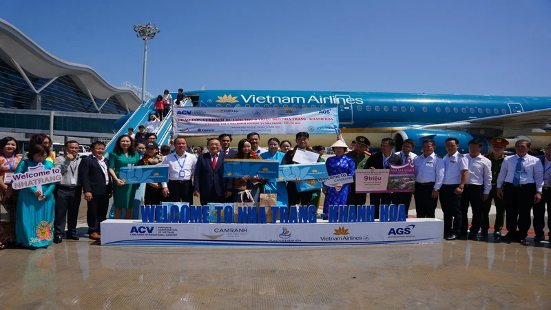 Khanh Hoa recibe 9 millones de turistas en 2024