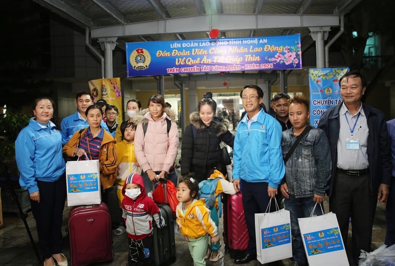 Múltiples actividades de atención a trabajadores y personas con circunstancias difíciles en ocasión del Tet 2025