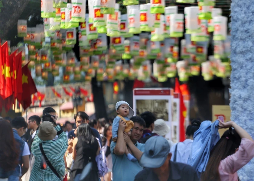 Hanoi celebra diversas actividades en conmemoración del 70 aniversario de su liberación