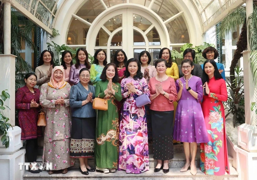 Destacan papel del Grupo de Mujeres de la Comunidad de la ASEAN en Hanói