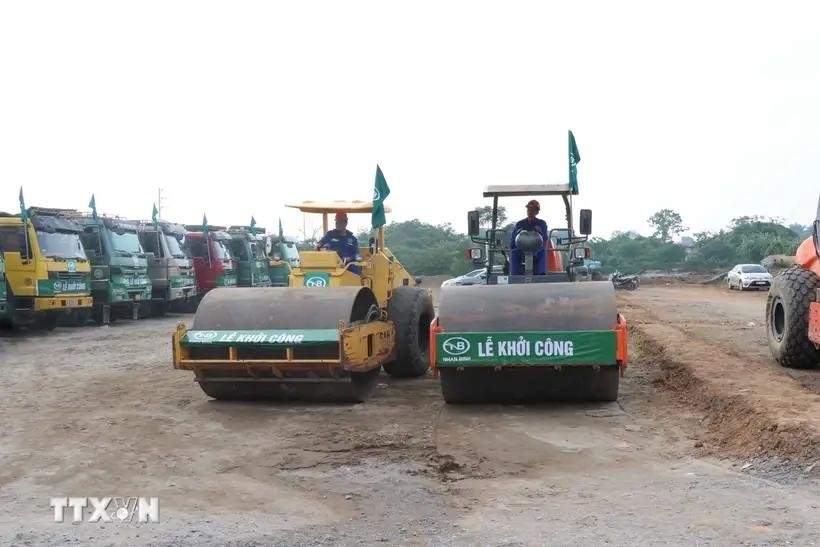 Vietnam busca acelerar desembolso de inversión pública para promover crecimiento