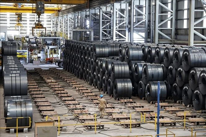 Economía vietnamita se recupera tras secuelas de desastres naturales