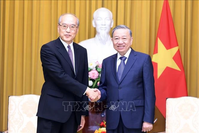 El presidente vietnamita recibe a titular de Tribunal Popular Supremo de China