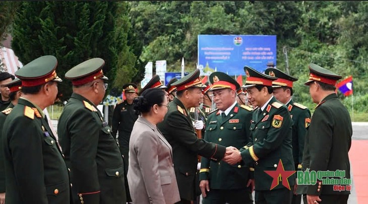 Finaliza con éxito el segundo Intercambio de Amistad sobre Defensa Fronteriza entre Vietnam y Laos