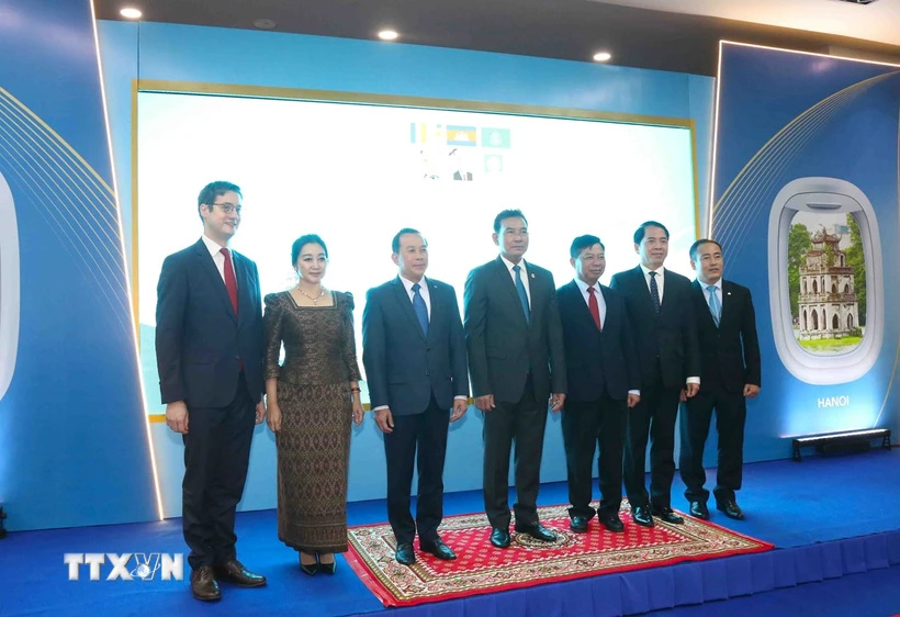 Vuelo directo entre Hanói y Phnom Penh, nueva opción para pasajeros de Vietnam Airlines