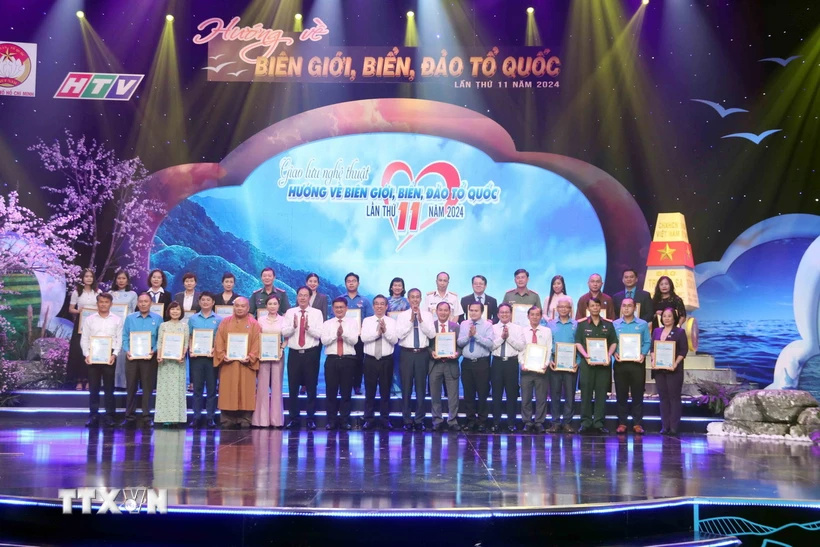 Más de 35,3 mil millones de dongs recaudados para construir y defender territorios marítimos e insulares