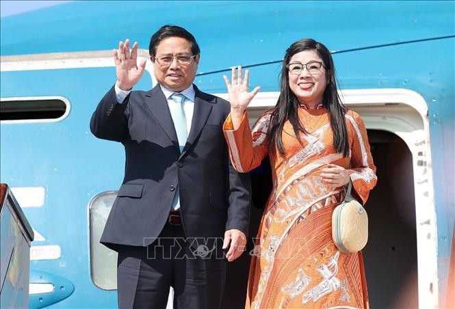 Finaliza gira del primer ministro de Vietnam por tres países del Golfo