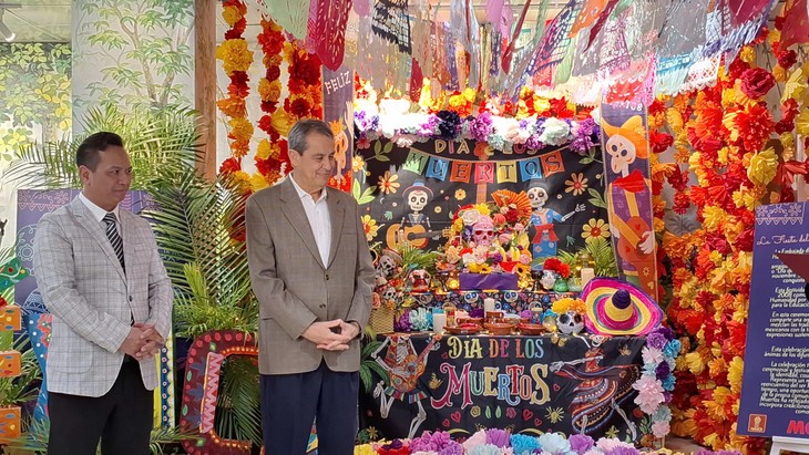 Inauguración en Hanói del festival cultural mexicano Día de los Muertos