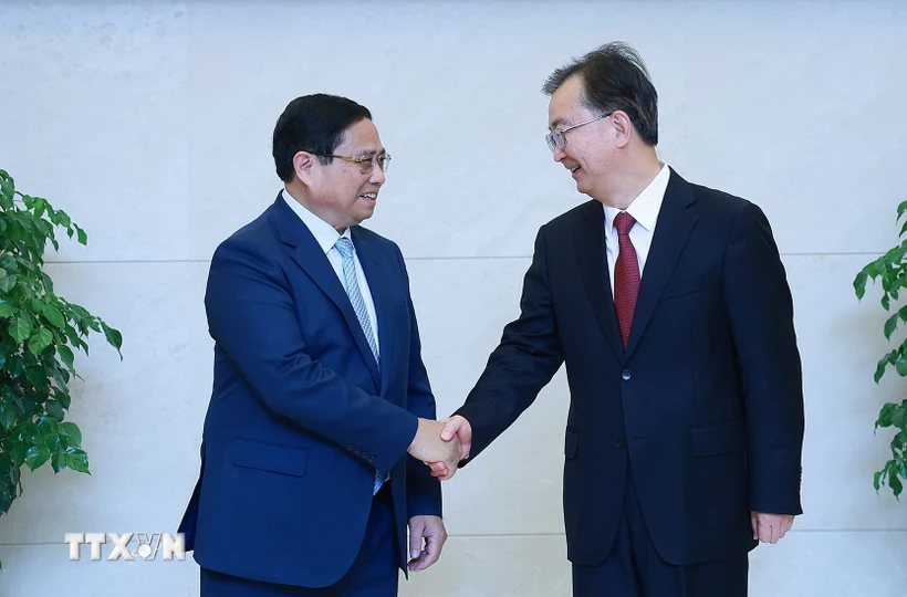 El primer ministro se reúne con el secretario del Comité Provincial del Partido de Yunnan