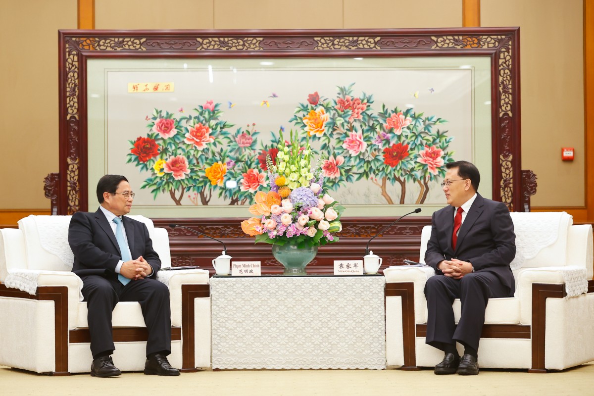 Premier vietnamita se reúne con alto dirigente de Chongqing China