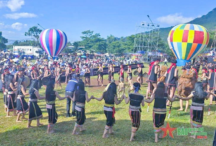 Comienza Semana de Flores Silvestres en zonas volcánicas de Chu Dang Ya 2024