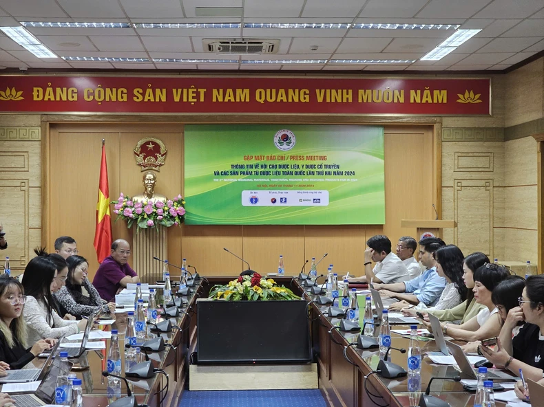 VIETRAMED EXPO 2024 Oportunidad para conectar y desarrollar la industria farmacéutica vietnamita