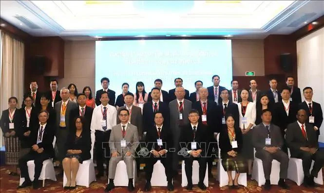 Vietnam participa en XI Foro Internacional sobre el Socialismo