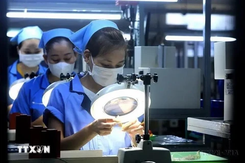 Índice PMI de Vietnam recupera crecimiento en octubre