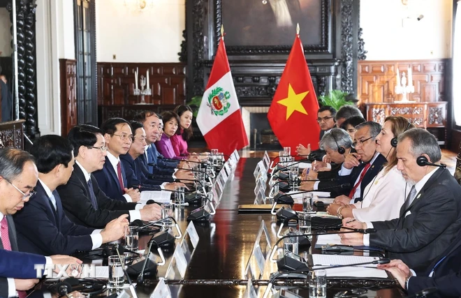 Celebran ceremonia de bienvenida al presidente de Vietnam en Perú